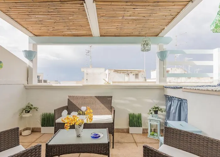 Costa Apartment